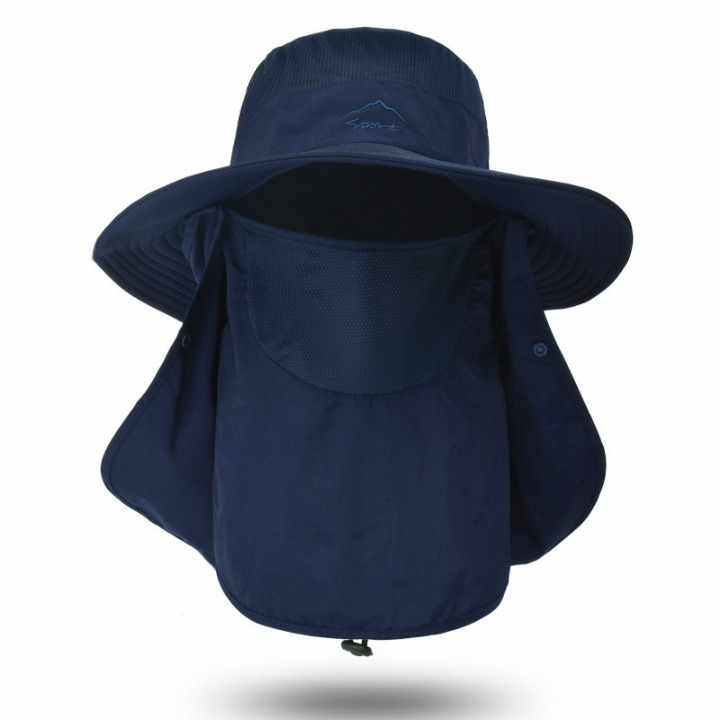Chapeau bob avec accessoires : protège-nuque, visage et cou amovible sur fond blanc