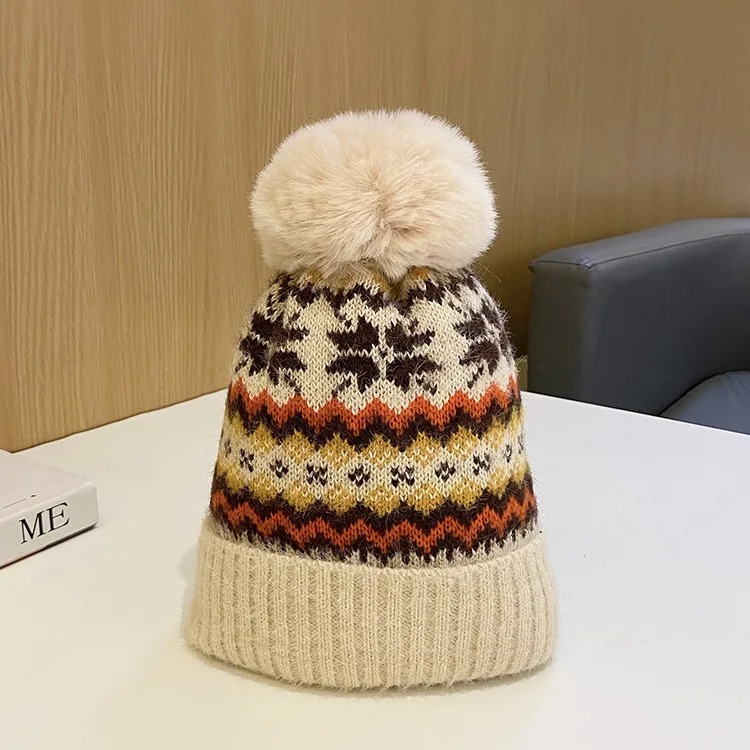 Bonnet à Pompon En Laine Tricoté à La Main : Bonnet D'hiver à